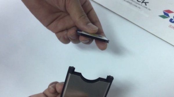 How to use SD card to CF card into PCMCIA adapter (www.memorypack.com.tw)