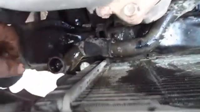 КАК СНЯТЬ И ОТРЕМОНТИРОВАТЬ РАДИАТОР НА ДЭУ МАТИЗ смотреть онлайн