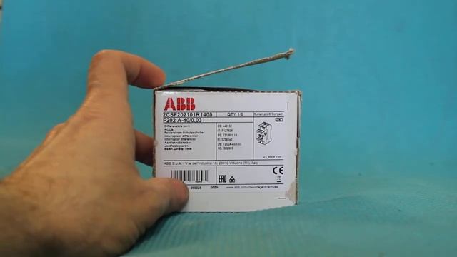 ОНЛАЙН ТРЕЙД.РУ — Устройство защитного отключения ABB F202, 2P, 30мА, 40А, тип A 2CSF202101R1400 смотреть онлайн