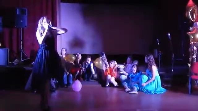 Валерия Ледович - Песенка Пепиты (М. И. Дунаевский) смотреть онлайн