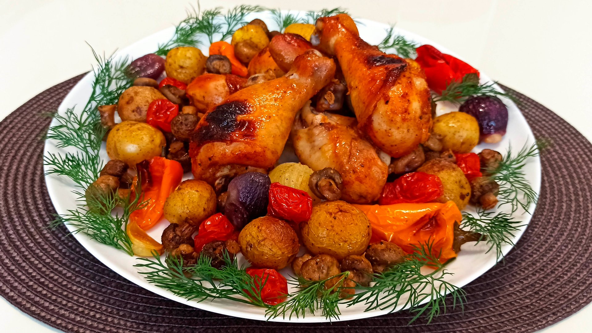 Куриные ножки в духовке! Медовая курица с овощами! смотреть онлайн