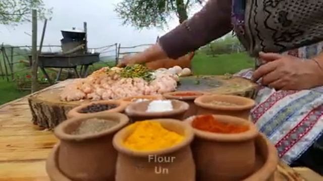 Приготовление куриного бургера с картофельными наггетсами смотреть онлайн