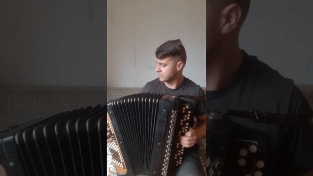 Іван Попович - Коло річки броду (баян) смотреть онлайн