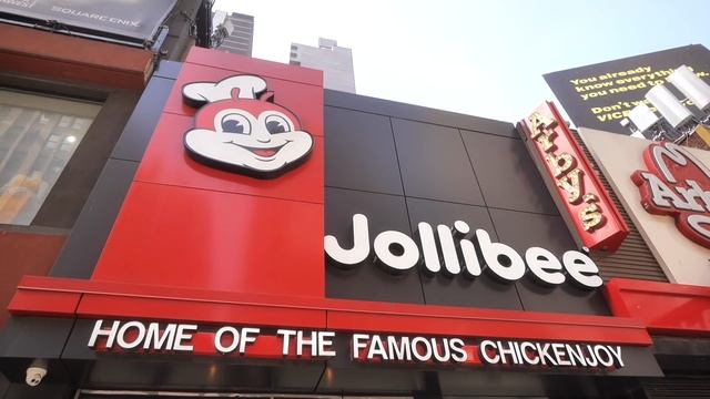 The BEST Cheap Eats in NEW YORK CITY ($5 Times Square Food Guide) смотреть онлайн