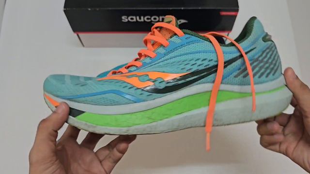 Unboxing: Saucony Endorphin Speed 3, Agave/Black color смотреть онлайн