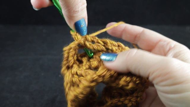 Left Handed Lavena Poncho смотреть онлайн