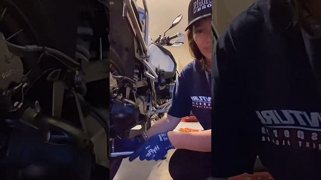 Final Drive Oil Change BMW R1200GS/R1250GS  Заміна масла у задньому редукторі  BMW R1200GS/R1250GS