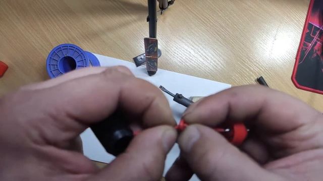 КАК припаять провода к ШТЕКЕРУ ПРИКУРИВАТЕЛЯ для АВТО? / от А до Я + Советы смотреть онлайн