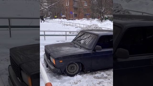 Низкий черный ваз смотреть онлайн