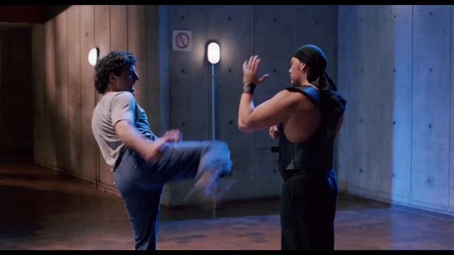 Billy Blanks and Michael Blanks Great Fight HD Expect No mercy смотреть онлайн