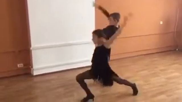 Чистим пасодобль Виктория Данс смотреть онлайн