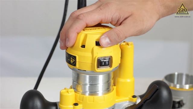 Обзор Фрезер DeWALT D26204K смотреть онлайн