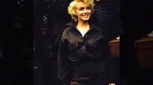 Редкие кадры не гламурной Мерилин Монро .❤️