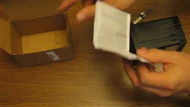 PID controller REX C700 (распаковка) смотреть онлайн