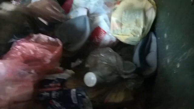 Поход по помойкам лутаю ништяки кормушки кормят. смотреть онлайн
