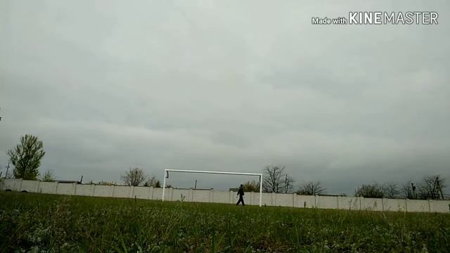 Самый красивый гол в дворовом футболе! смотреть онлайн