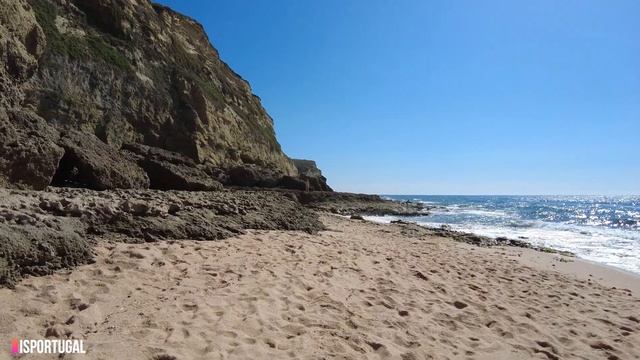4K Praia das Bicas ☀️?️ Sesimbra Beach Walk Tour 2022 смотреть онлайн