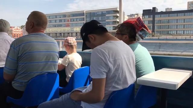 Экскурсия за 800 рублей на речном трамвайчике))) смотреть онлайн