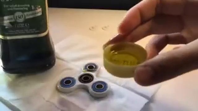 (EASY) How to make your Fidget Spinner 10 TIMES faster!!! смотреть онлайн