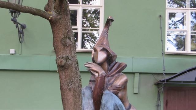 КТО ЖИВЕТ ВО ДВОРИКЕ ФИЛФАКА (САНКТ-ПЕТЕРБУРГ) смотреть онлайн