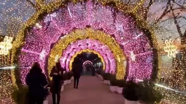 ? Более 4 тысяч световых декоративных конструкций установят в Москве к новогодним праздника