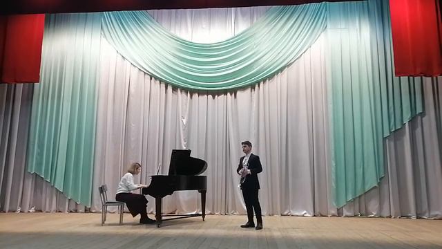 Зейналов Эмиль. Бирюков- Романс. Ж. Металлиди- Концерт для трубы и оркестра. смотреть онлайн