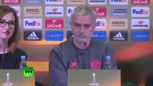 Моуриньо трудно назвать это полем и даже местом, где бы мы могли провести матч смотреть онлайн