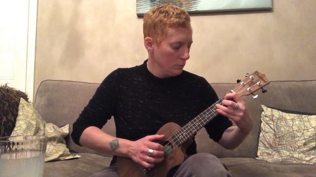 Here Comes The Sun by The Beatles on ukulele (fingerpicking) смотреть онлайн