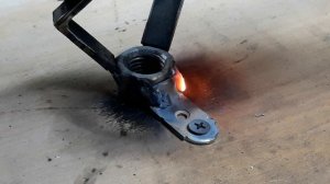 Как сделать орехокол оригинальный