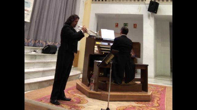 Royal Fanfare / Fanfarra Real for organ and trumpet- Handel Cecilio смотреть онлайн