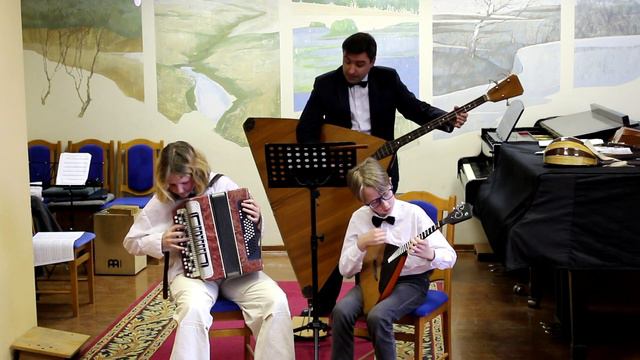 Трио «Гуси-лебеди» - А. Тихонов «Сельская кадриль» смотреть онлайн