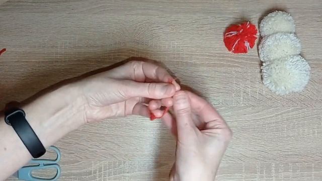 Игрушка Снеговик Своими Руками Из Ниток Новогодний Декор смотреть онлайн