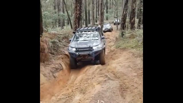 Best Compilation Aussie Toyota Hilux 4x4 4WD SR5 N80 Off Road Outdoor смотреть онлайн