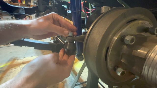 How to INSTALL Steering Tie Rods on your Flat Fender Jeep (yrs 46-71) смотреть онлайн