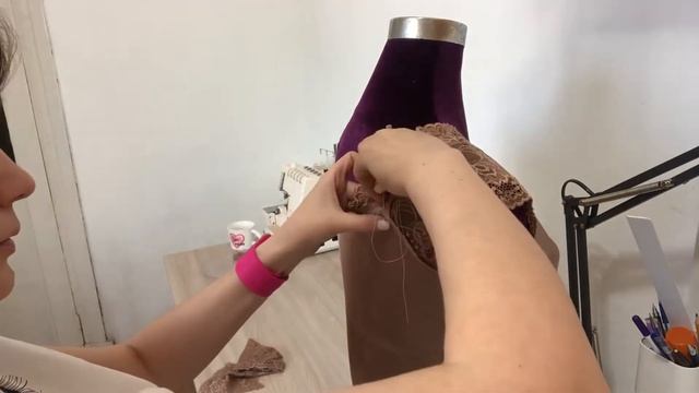 Как украсить майку своими руками. Вещь от кутюр за ОДИН час! смотреть онлайн