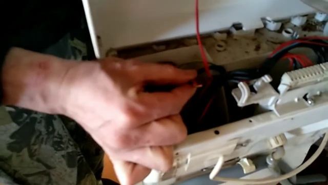 Не запускается машинка? Кто виноват модуль или замок?! Ремонт стиральной машинки Ардо. смотреть онлайн