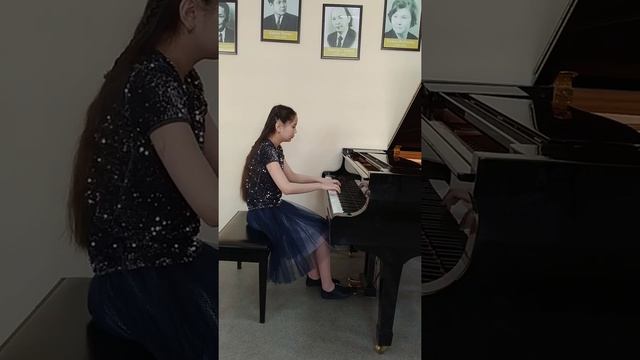 Садуева Нурсая/7 кл./Э.Григ "Танец из Йольстера"op. 17 √5 / Л. Бетховен "Багатель" op. 119 √1 g-mol смотреть онлайн