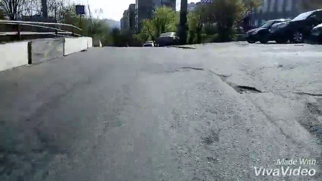 На работу на моноколесе Inmotion V8 через сопку. смотреть онлайн