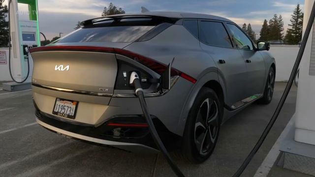 THE ALL-NEW 2023 KIA EV6 ELECTRIC CROSSOVER смотреть онлайн