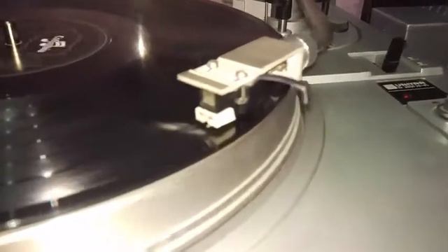 Тест моего нового проигрывателя Арктур-006 на альбоме Shadows 'More Hits' 1965 года (25.01.20) смотреть онлайн