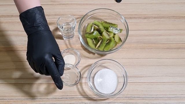 ДЕСЕРТИ ДЛЯ КЕНДІ БАРУ | Панакота шоколадна з ківі смотреть онлайн