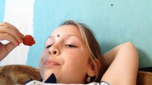 Как правильно есть клубнику