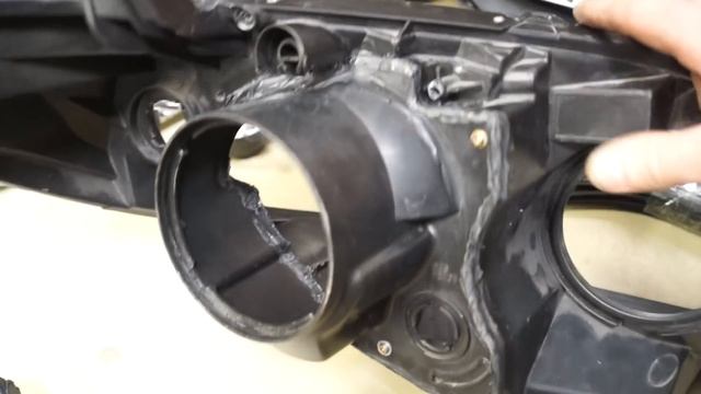Как правильно отремонтировать пластиковый корпус фары. Восстанавливаем фары Toyota Sienna смотреть онлайн