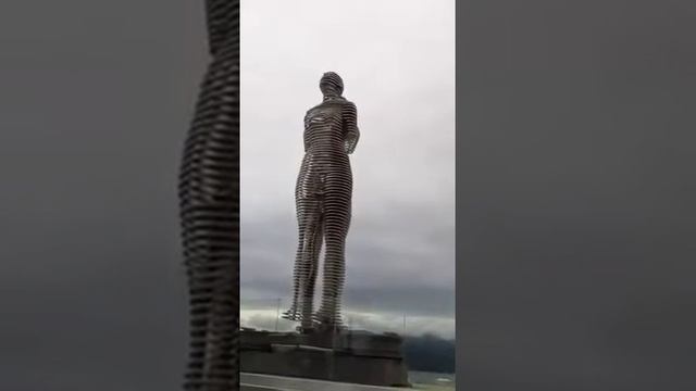 Скульптура в Батуми смотреть онлайн