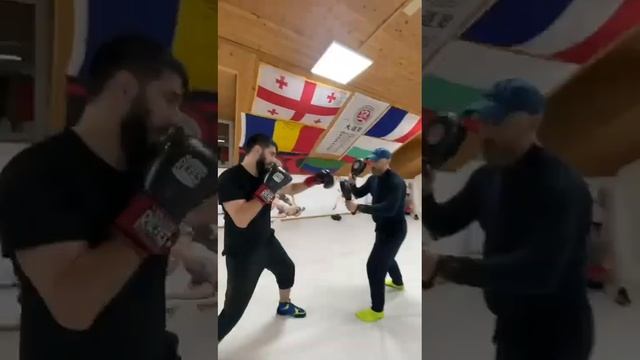 видео с тренировки по боксу, которые вдохновляют. смотреть онлайн