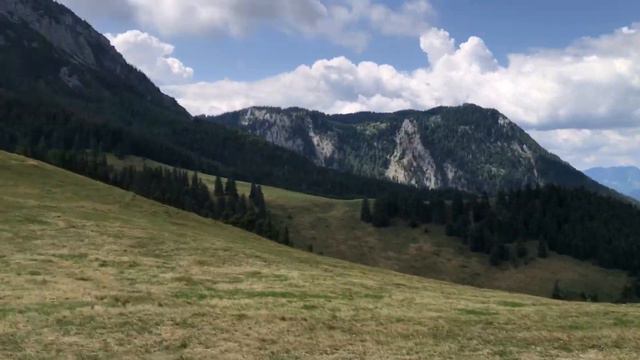 Открыли сезон вандеринга в августе. Горные луга и ветер. смотреть онлайн