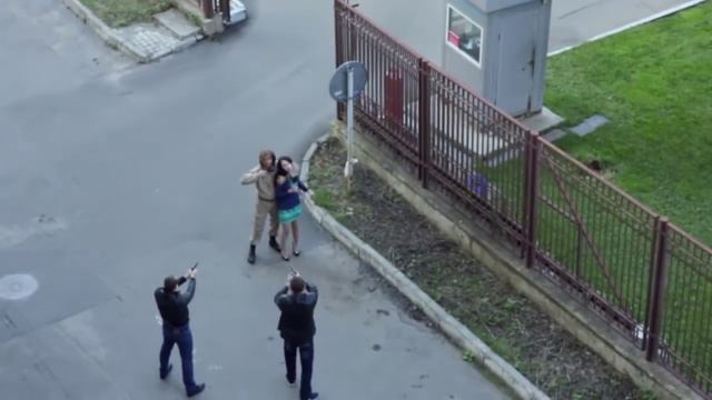 Досъемка сериала))) Мужчина напал на девушку смотреть онлайн