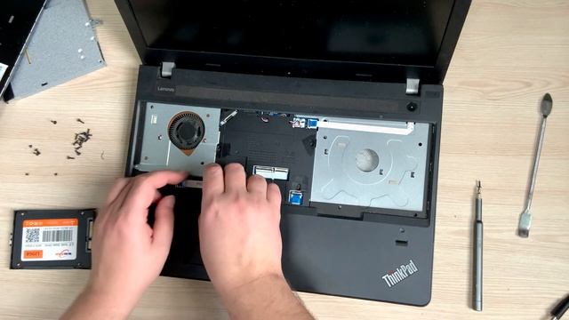 КАК РАЗОБРАТЬ НОУТБУК LENOVO E570 \КАК ПОЧИСТИТЬ НОУТБУК LENOVO E570 ОТ ПЫЛИ смотреть онлайн