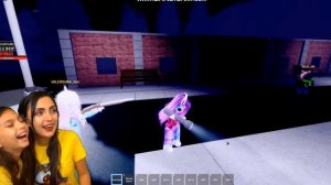 СИРЕНОГОЛОВЫЙ против ПИГГИ в ROBLOX / Страшная История piggy в роблокс крутой папа и Валеришка