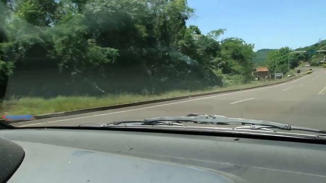 Cruzando Rio Uruguai na divisa Rio Grande do Sul Santa Catarina. смотреть онлайн